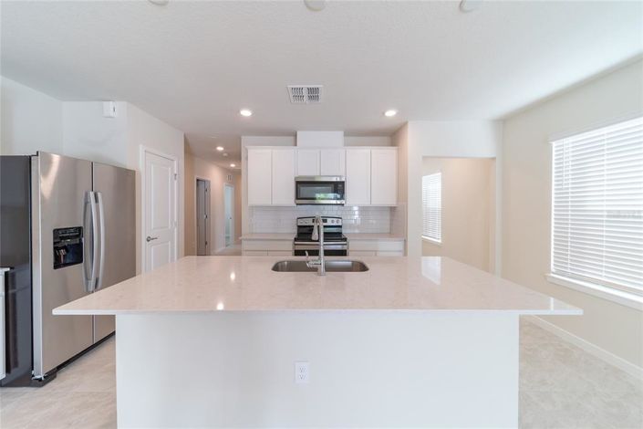 Image No.6-Maison de 4 chambres à vendre à Saint John