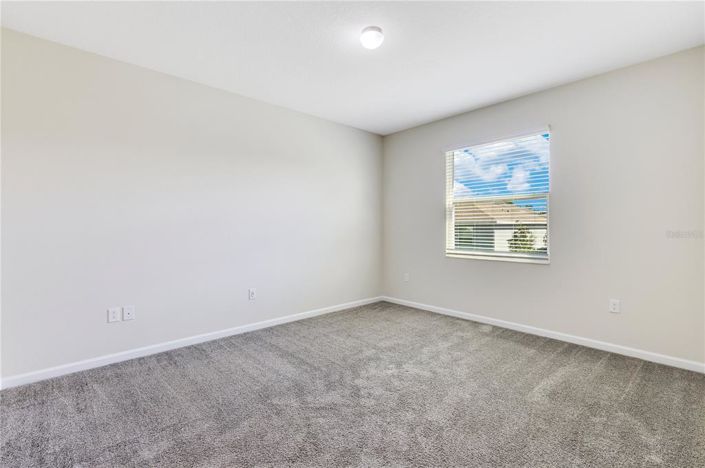 Image No.12-4 Bed House for sale