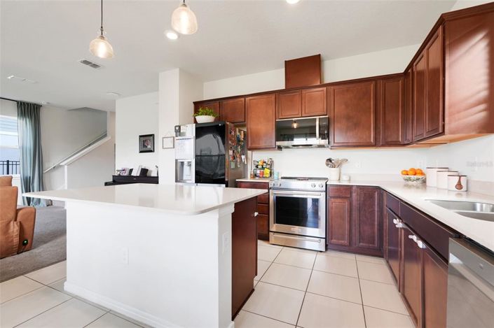 Image No.15-4 Bed House for sale