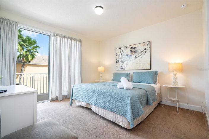 Image No.56-3 Bed Townhouse for sale