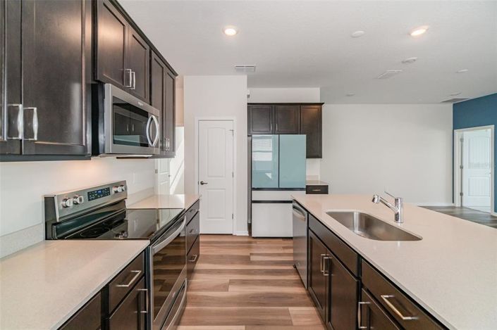 Image No.15-4 Bed House for sale