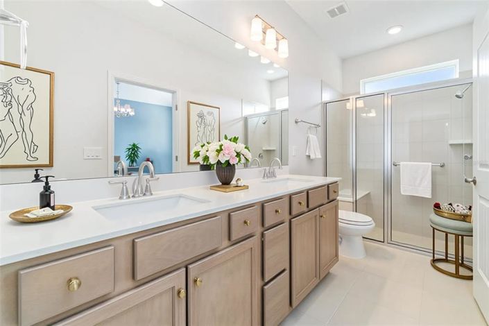 Image No.19-4 Bed House for sale