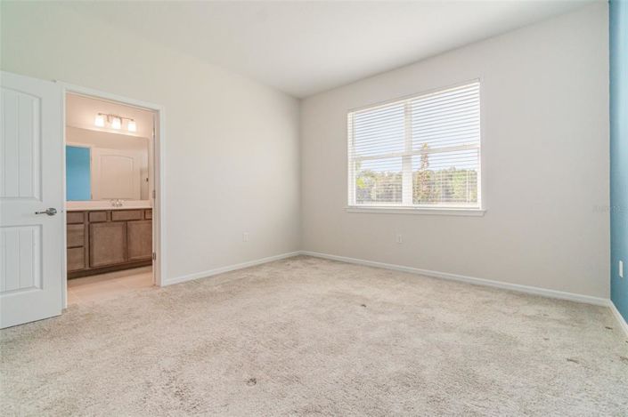 Image No.25-4 Bed House for sale