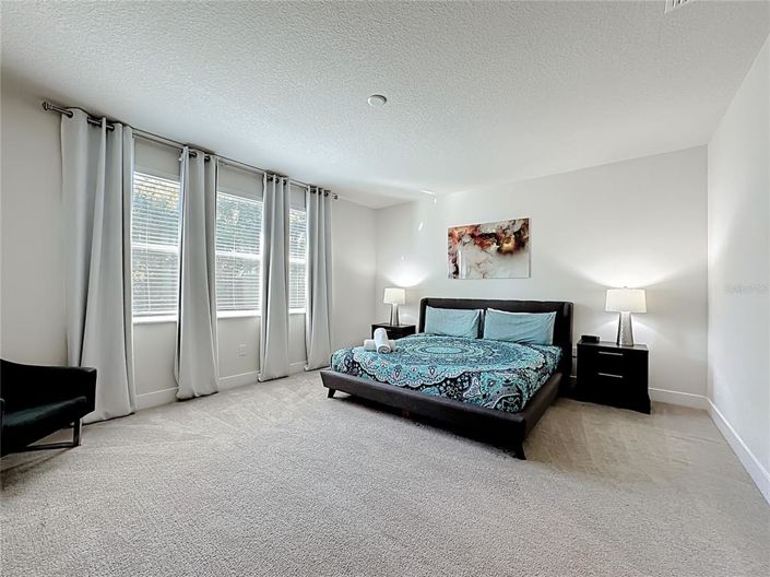 Image No.21-3 Bed Townhouse for sale