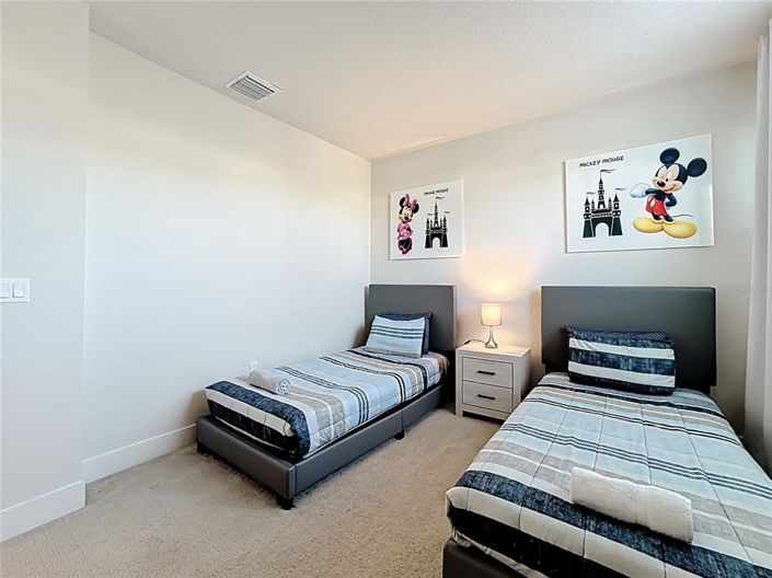 Image No.30-3 Bed Townhouse for sale