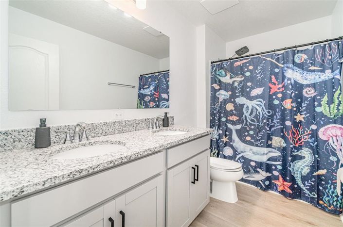 Image No.21-4 Bed House for sale