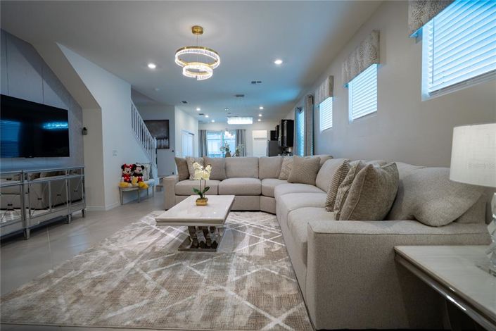 Image No.3-5 Bed House for sale