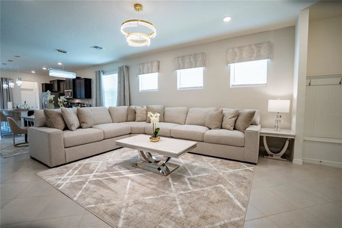 Image No.4-5 Bed House for sale