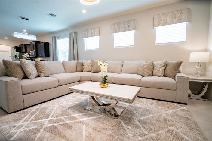 Image No.5-5 Bed House for sale