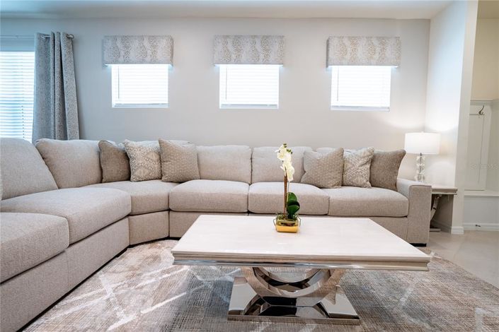 Image No.6-5 Bed House for sale