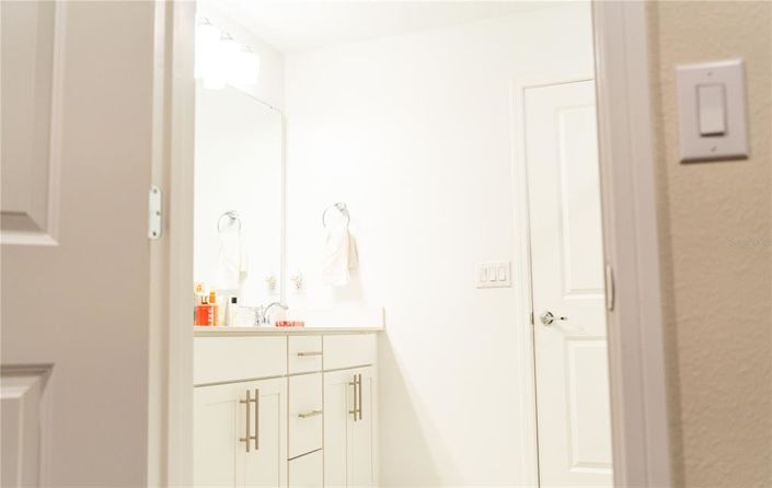 Image No.24-4 Bed House for sale