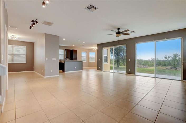 Image No.7-3 Bed House for sale