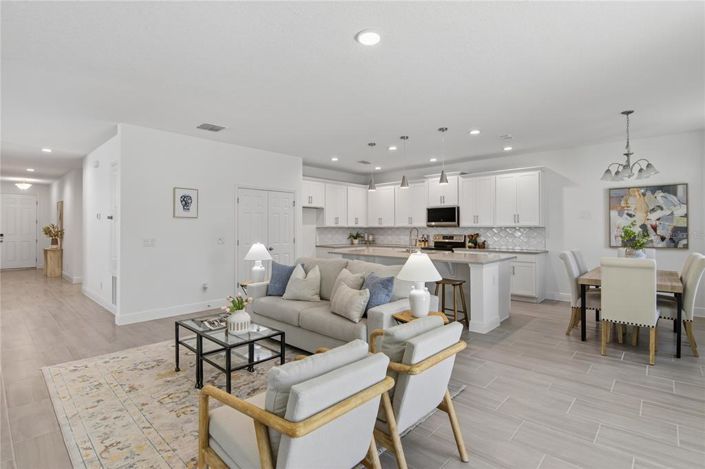 Image No.13-4 Bed House for sale