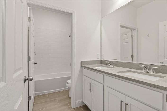 Image No.6-4 Bed House for sale