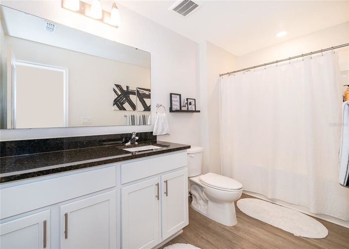 Image No.20-4 Bed House for sale