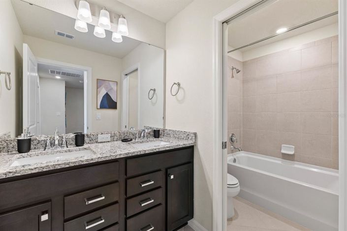 Image No.23-Maison de ville de 5 chambres à vendre à Saint John