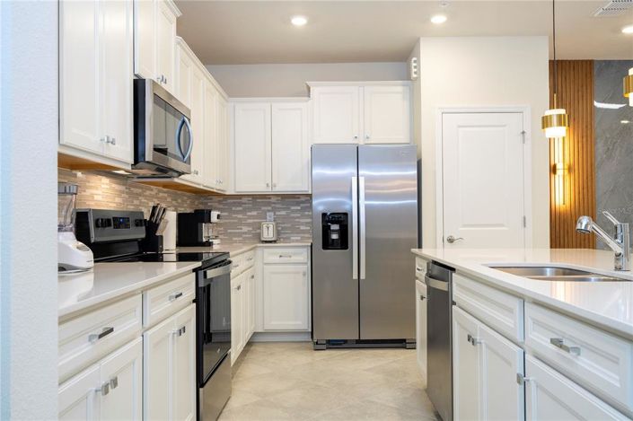 Image No.22-5 Bed Townhouse for sale