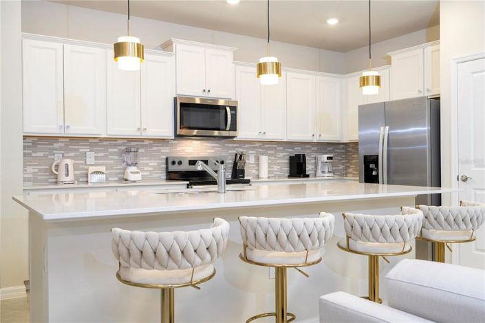 Image No.23-5 Bed Townhouse for sale