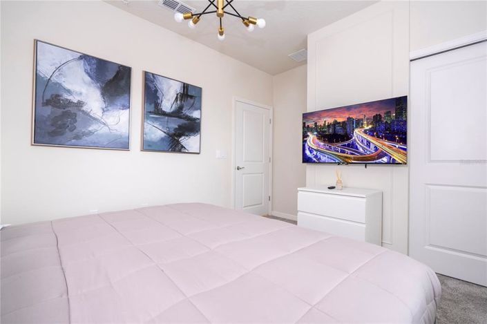 Image No.33-5 Bed Townhouse for sale