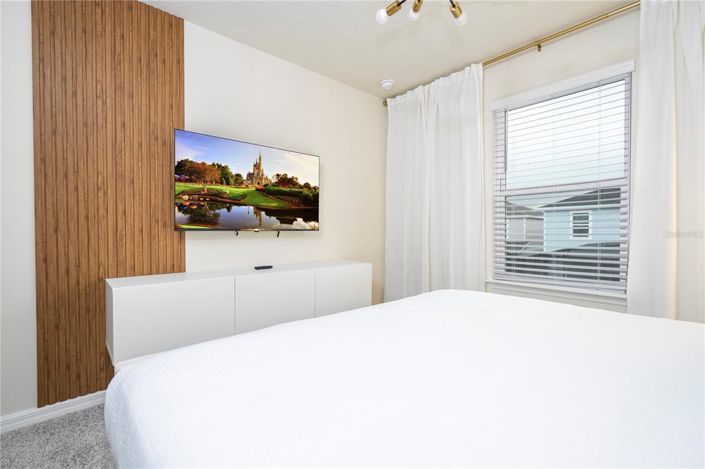 Image No.53-5 Bed Townhouse for sale