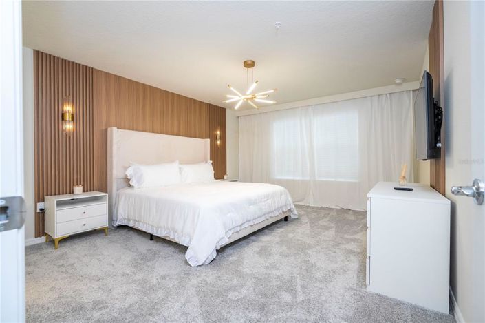 Image No.54-5 Bed Townhouse for sale