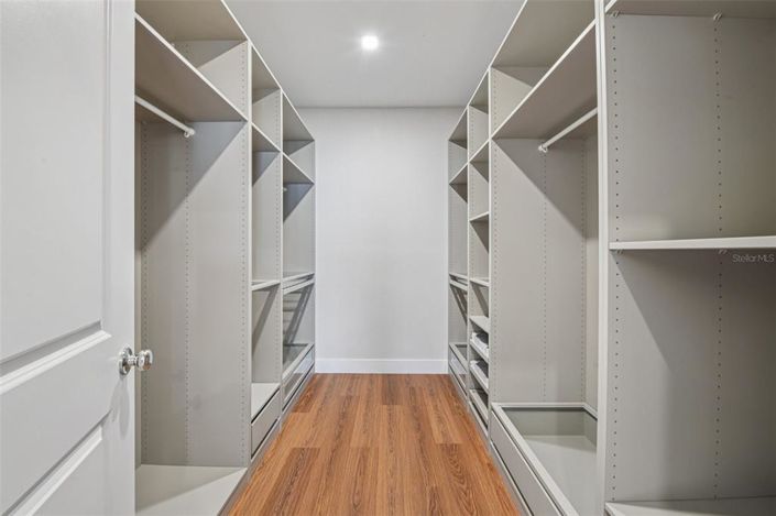 Image No.26-3 Bed Townhouse for sale