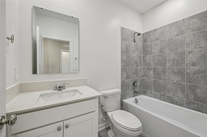 Image No.37-3 Bed Townhouse for sale