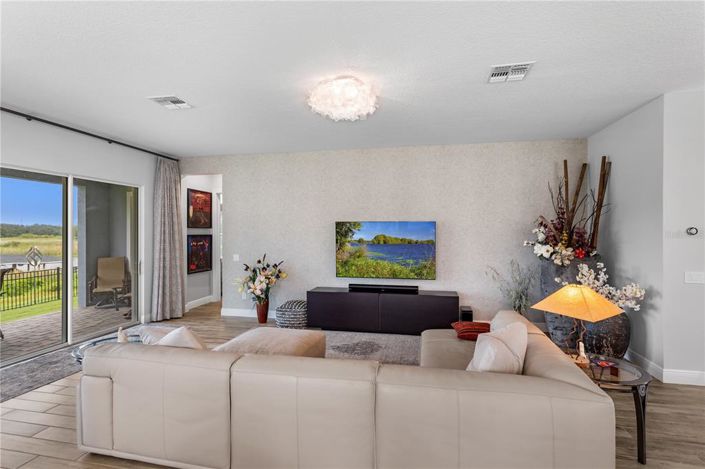 Image No.13-4 Bed House for sale