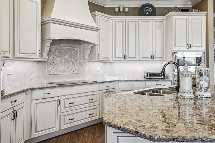 Image No.11-3 Bed House for sale