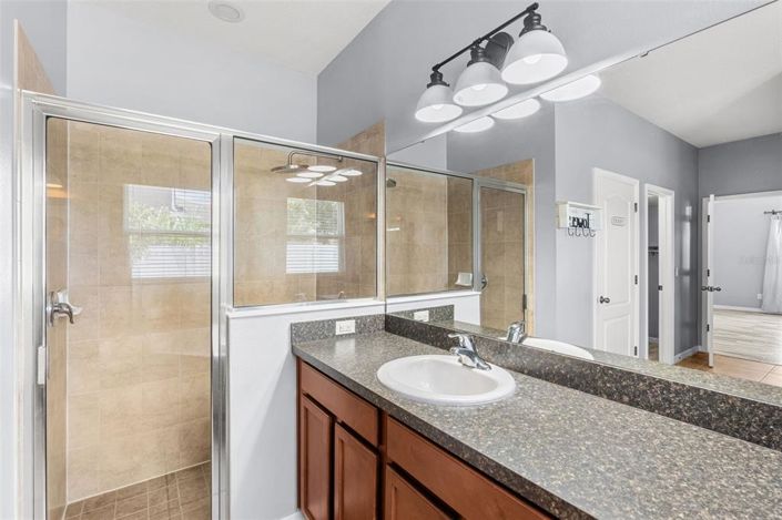 Image No.17-4 Bed House for sale