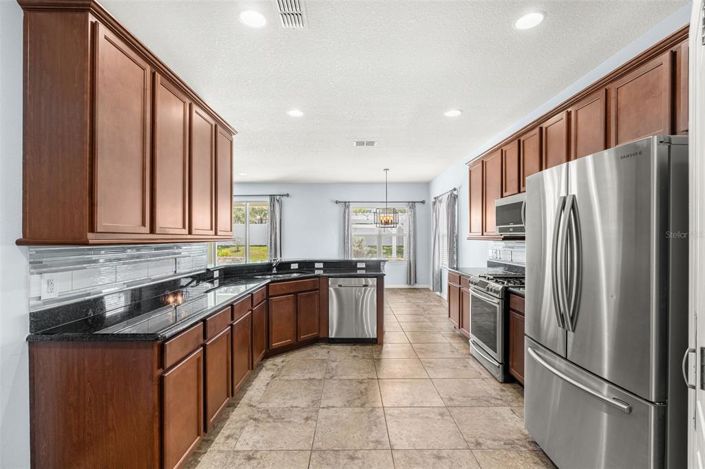 Image No.9-4 Bed House for sale