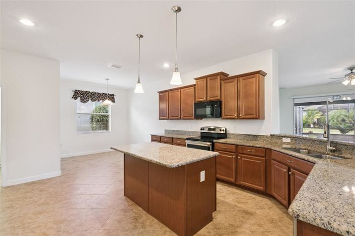 Image No.24-4 Bed House for sale