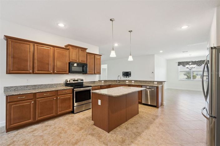 Image No.25-4 Bed House for sale