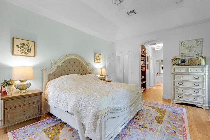 Image No.11-4 Bed House for sale