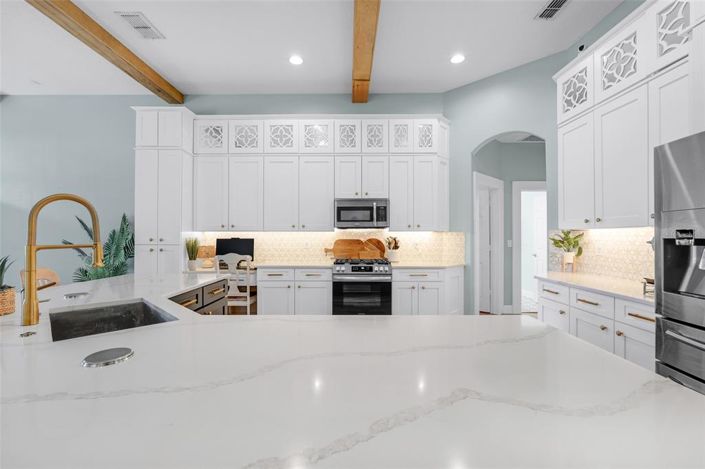 Image No.18-4 Bed House for sale