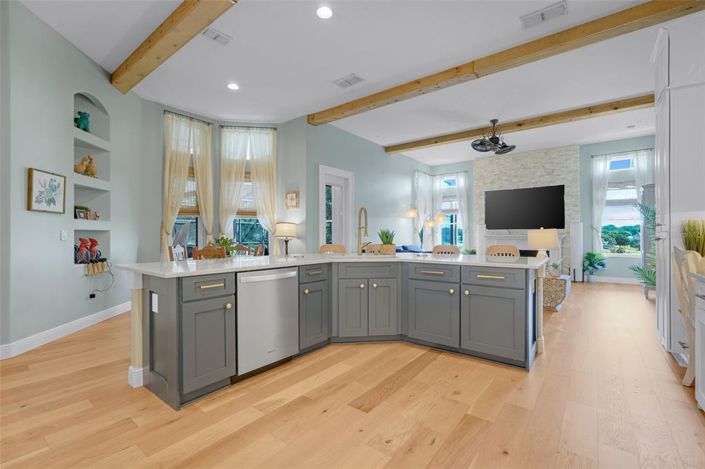 Image No.21-4 Bed House for sale