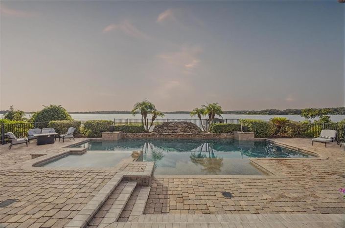 Image No.19-4 Bed House for sale