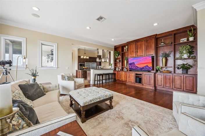 Image No.45-4 Bed House for sale