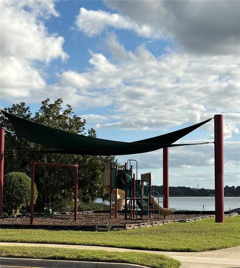 Image No.19-4 Bed Townhouse for sale