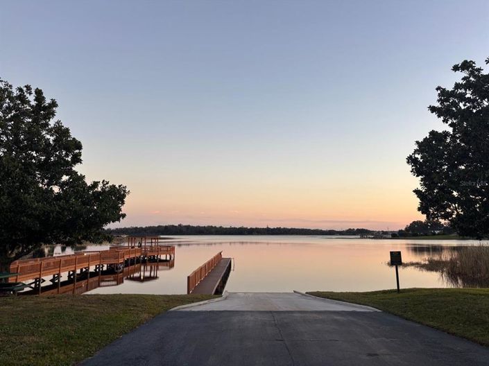 Image No.22-4 Bed Townhouse for sale