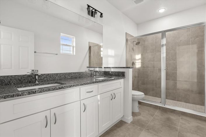 Image No.19-3 Bed Townhouse for sale