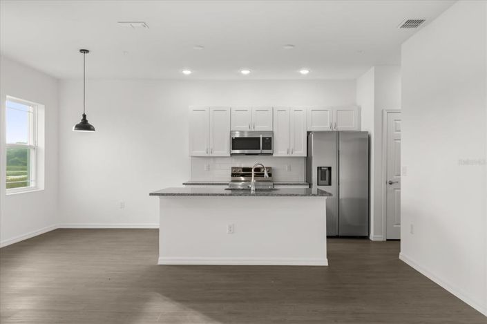 Image No.5-3 Bed Townhouse for sale