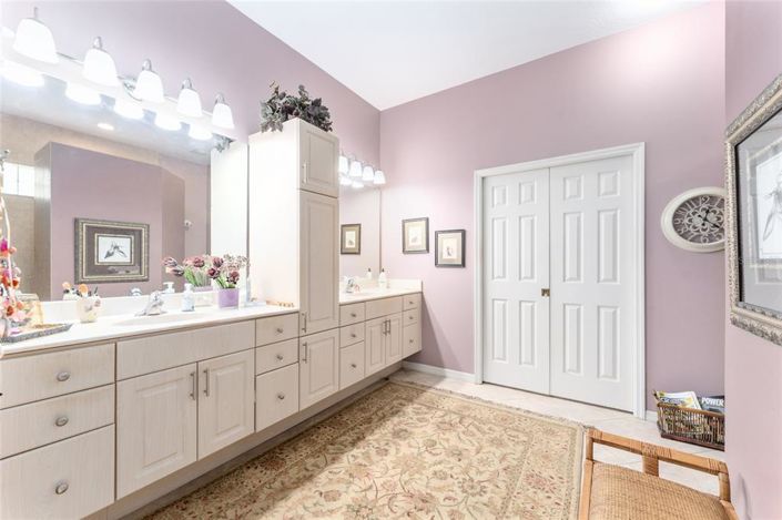 Image No.21-3 Bed House for sale