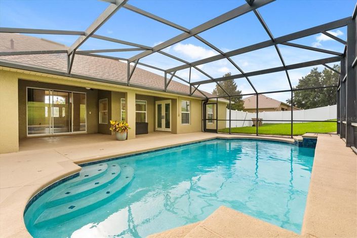 Image No.33-Maison de 4 chambres à vendre à Saint John