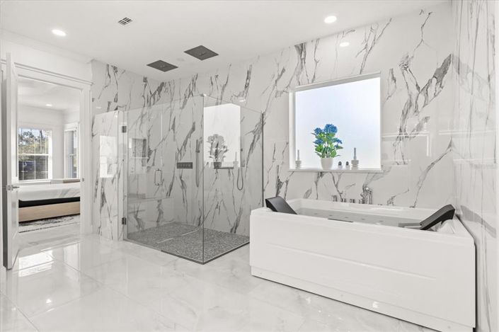 Image No.25-4 Bed House for sale