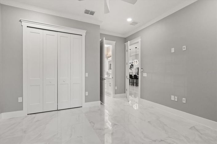 Image No.32-4 Bed House for sale