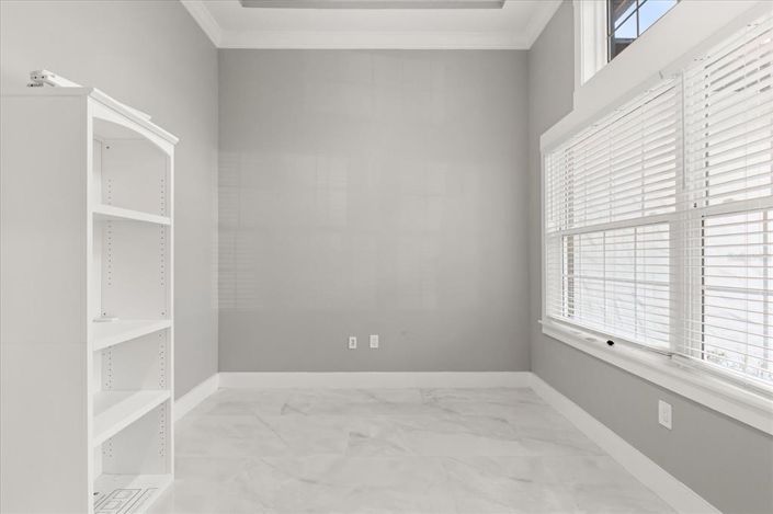 Image No.41-4 Bed House for sale