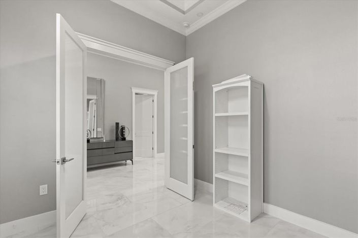 Image No.42-4 Bed House for sale