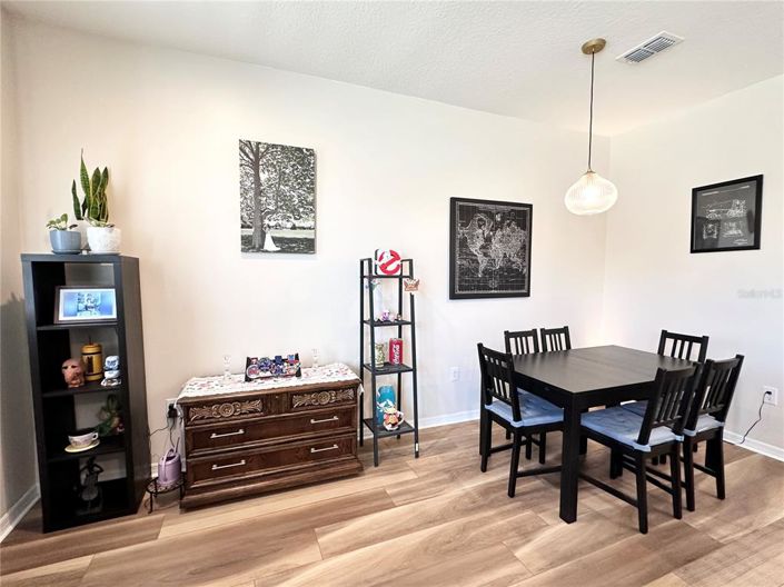 Image No.12-3 Bed Townhouse for sale