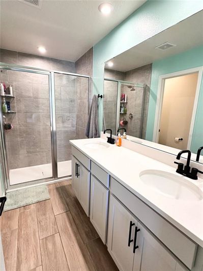 Image No.16-3 Bed Townhouse for sale